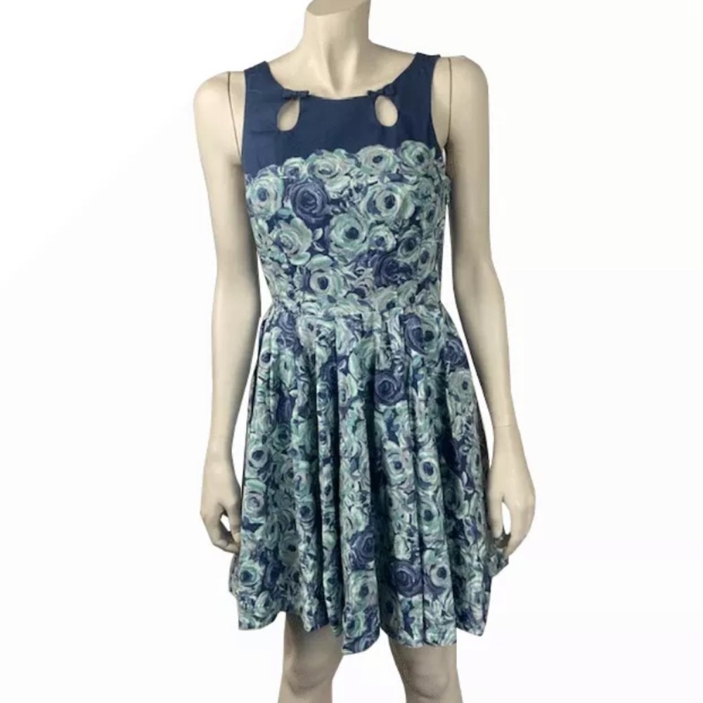 Lauren‎ Conrad Blue Floral Dress